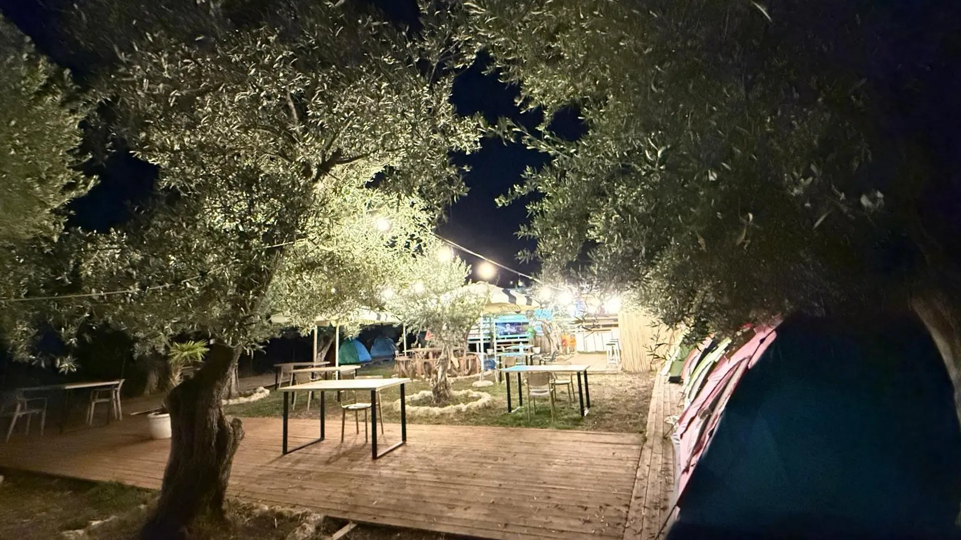 Tente de luxe Oasis Camping Dhërmi